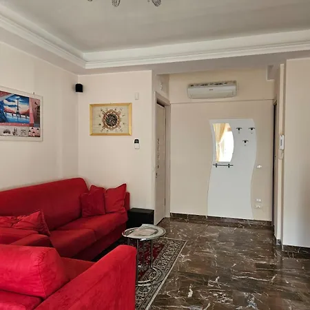 Giardino Apartment